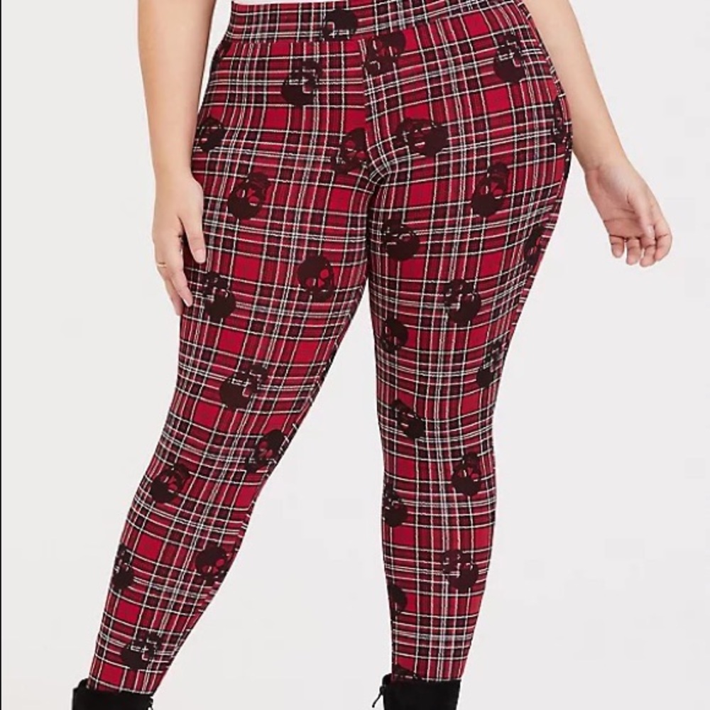 Torrid Red Plaid Skull Print Leggings